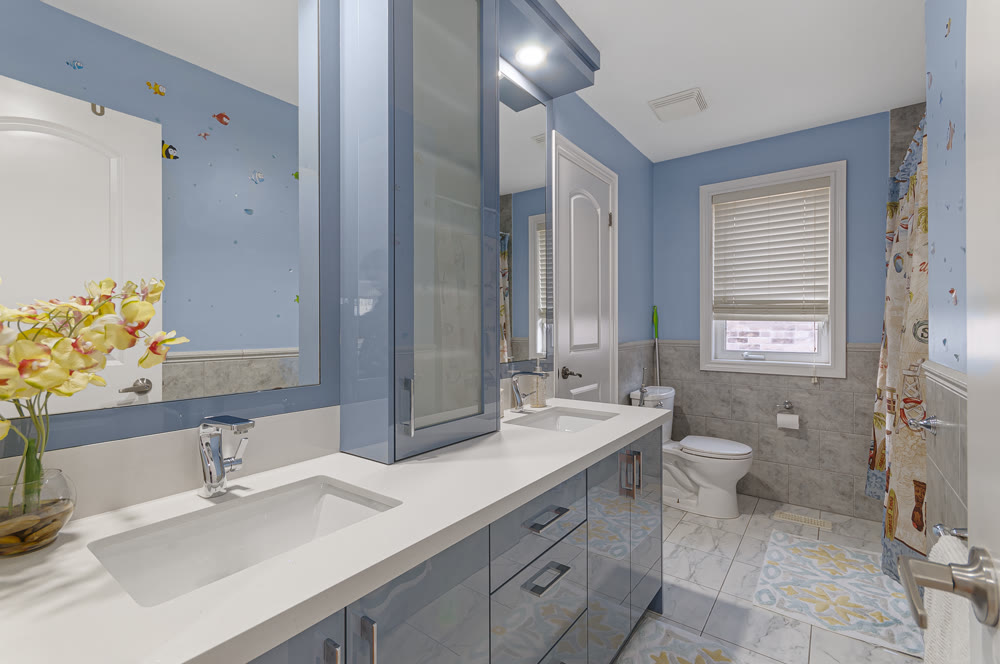 HDR bathroom photography — York Region