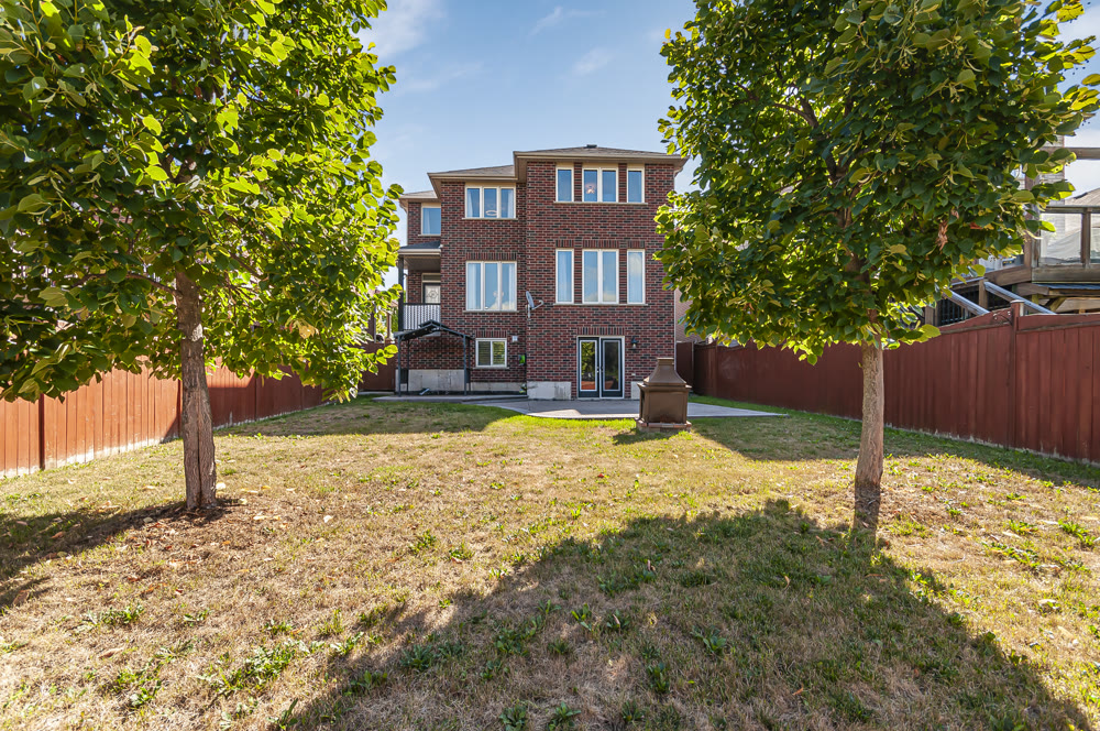 Real estate exterior — York Region
