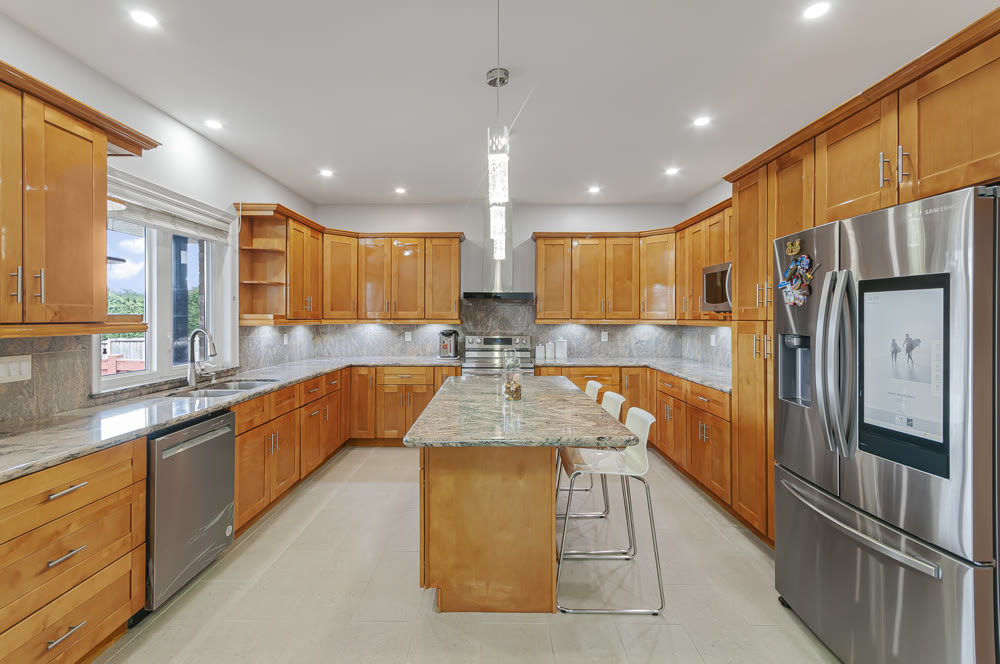HDR kitchen photography — York Region