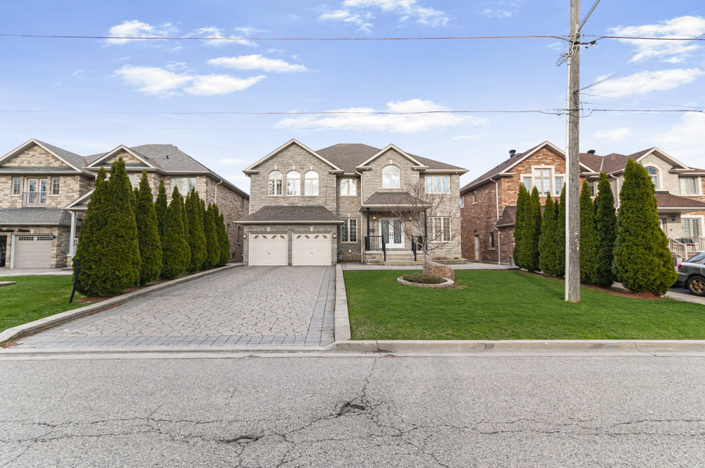 Real estate exterior — York Region